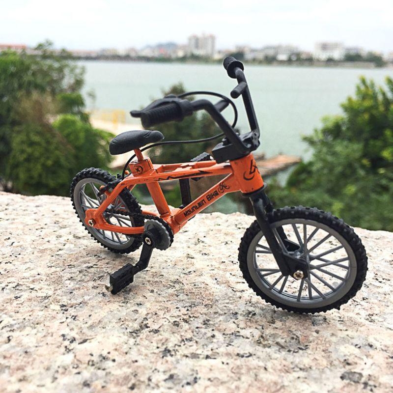 Kids Education Free App - Y4QA Mini Finger Bicicle in bicicletta